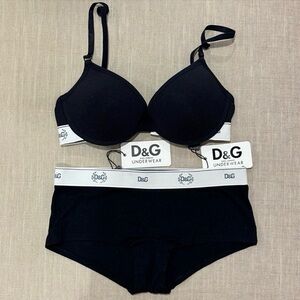 Dolce & Gabbana Black Bra and Panty Set. Bra is 34C,Panty EU M size. Cotton. NEW